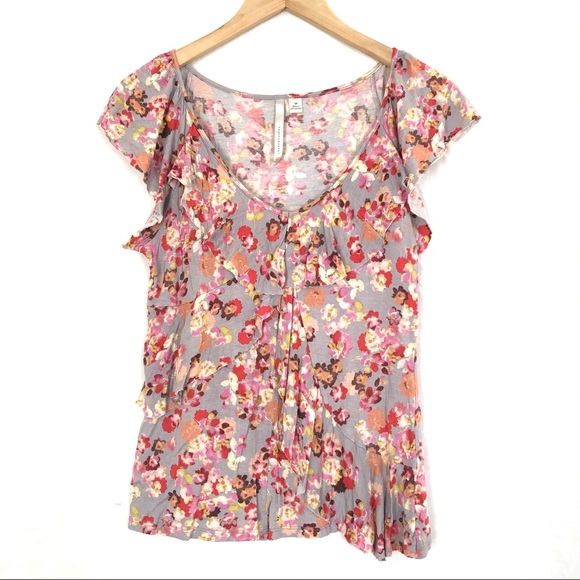 LC Lauren Conrad Tops - 💙3/$25 LAUREN CONRAD Floral Ruffled V-neck Blouse